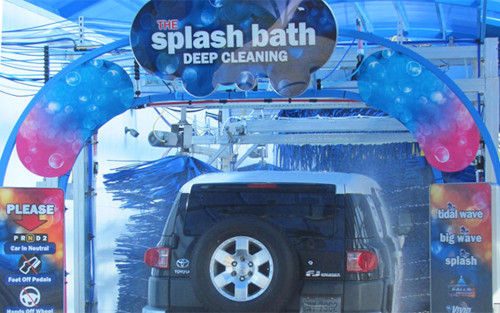 Touchless carwash opens in Grand Rapids